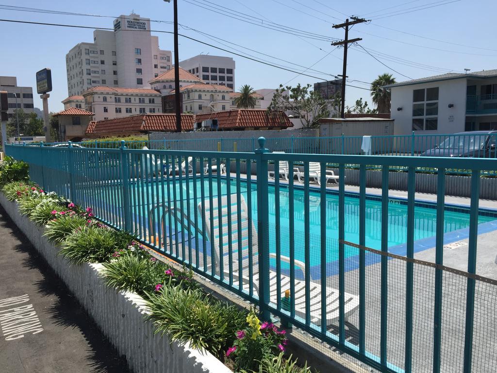 Travelodge By Wyndham Hollywood-Vermont/Sunset — Photos 1