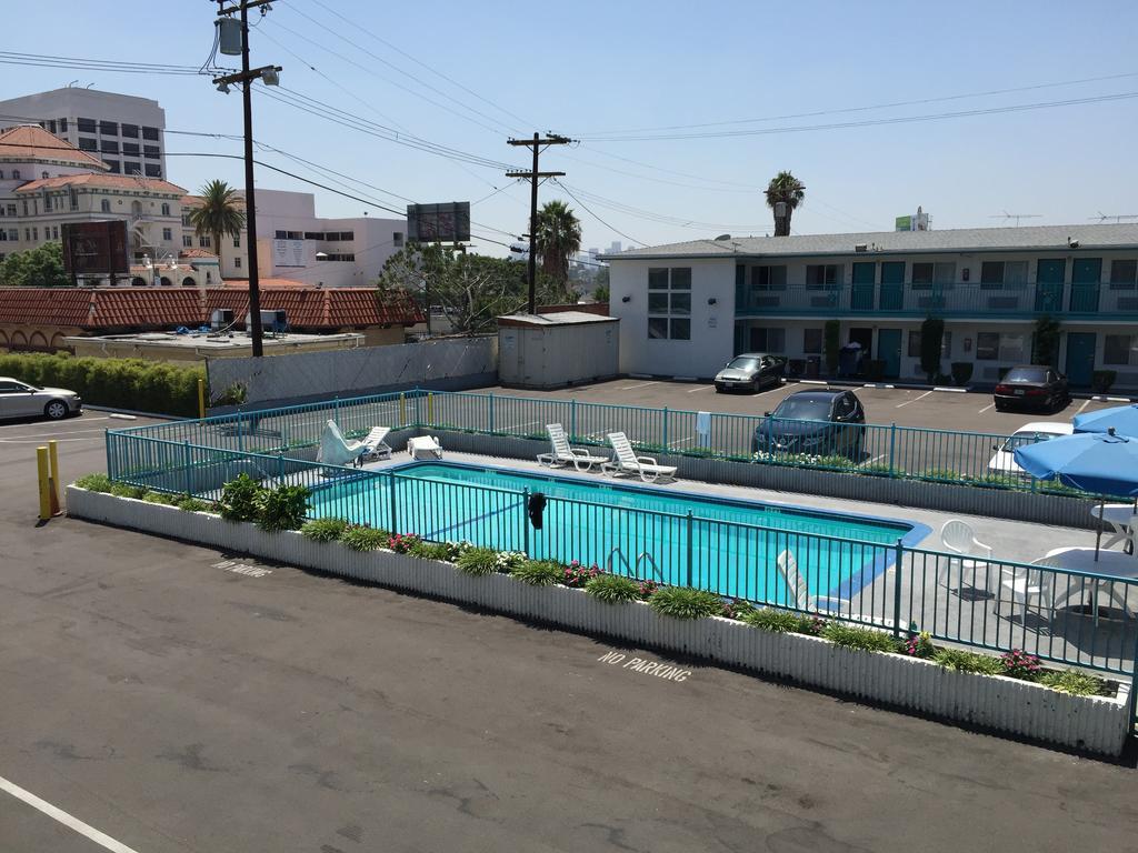 Travelodge By Wyndham Hollywood-Vermont/Sunset — Photos 2